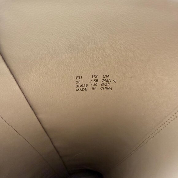 Stuart Weitzman Brown Leather Boots - Size 38 / US 7.5B - Excellent Condition - Picture 8 of 9